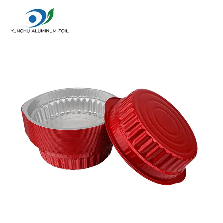 Engang med varme gryder og pander røde aluminiumsfoliebeholdere