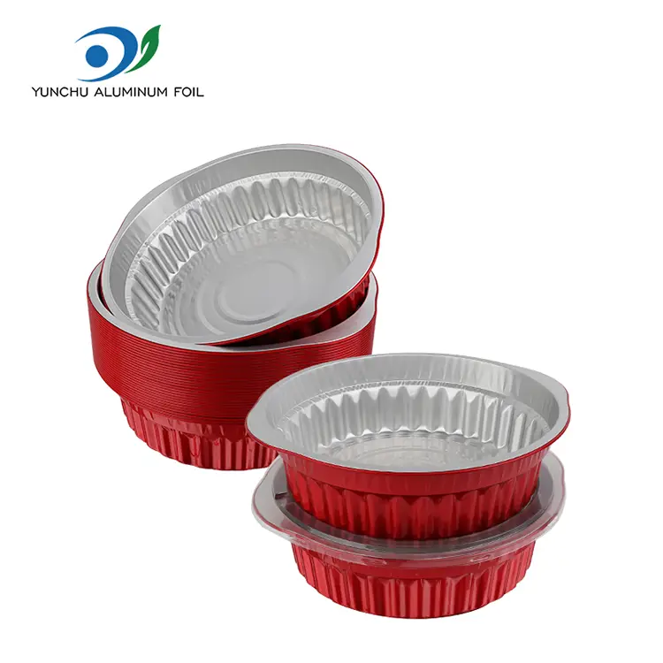 Engang med varme gryder og pander røde aluminiumsfoliebeholdere